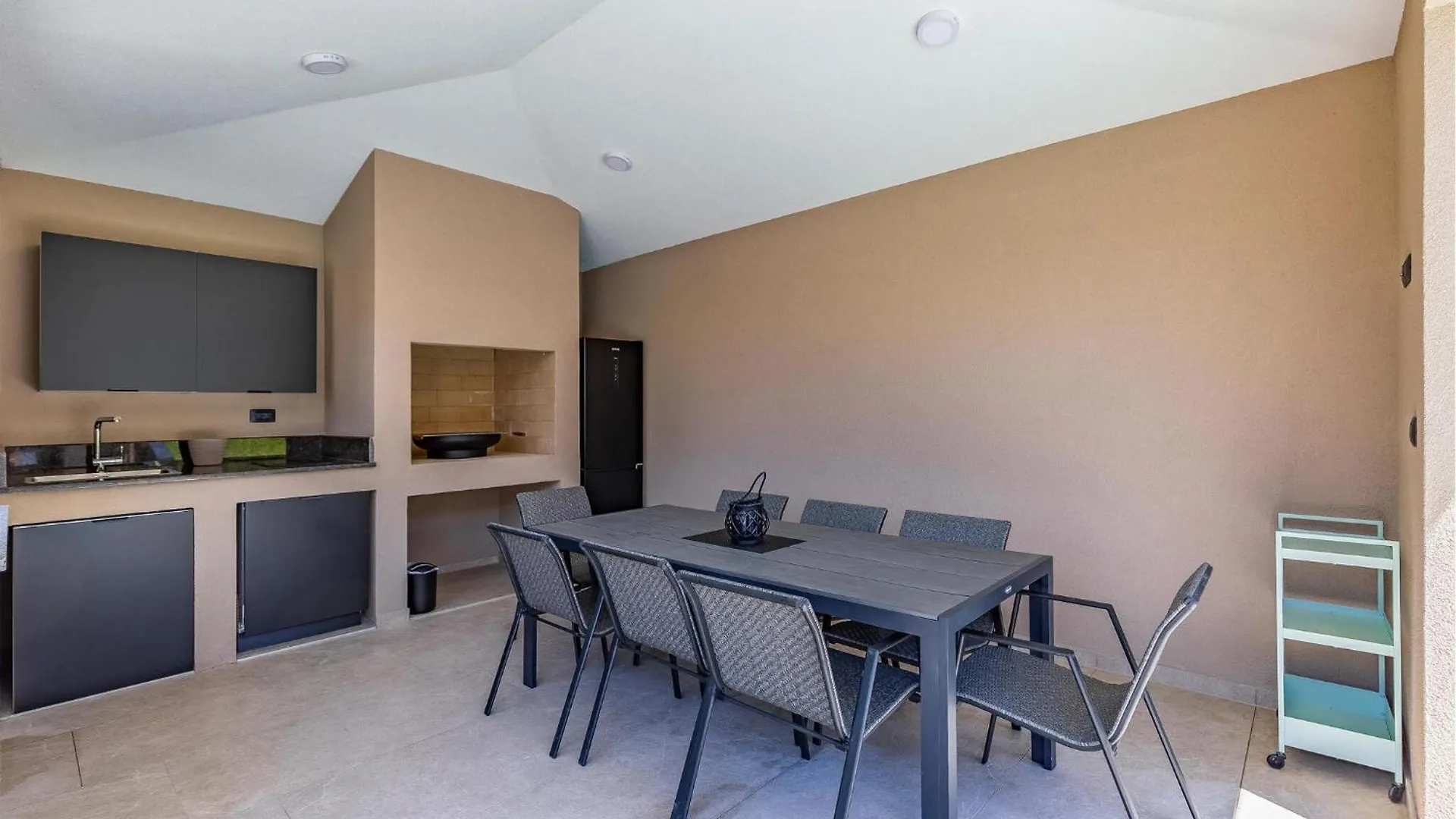 Gorgeous Apartment In Labin With Wifi 라빈