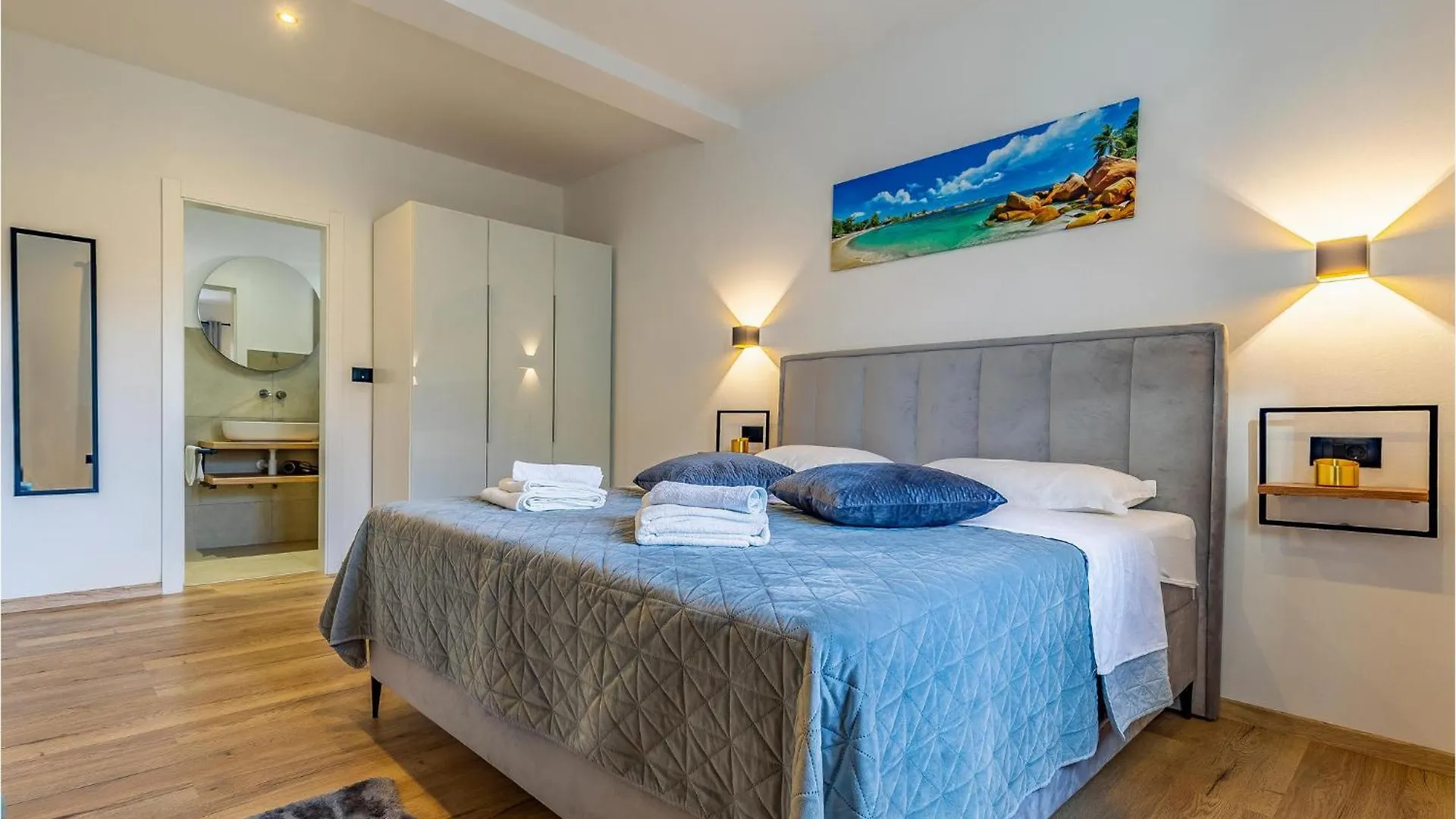 Gorgeous Apartment In Labin With Wifi 0*, 라빈