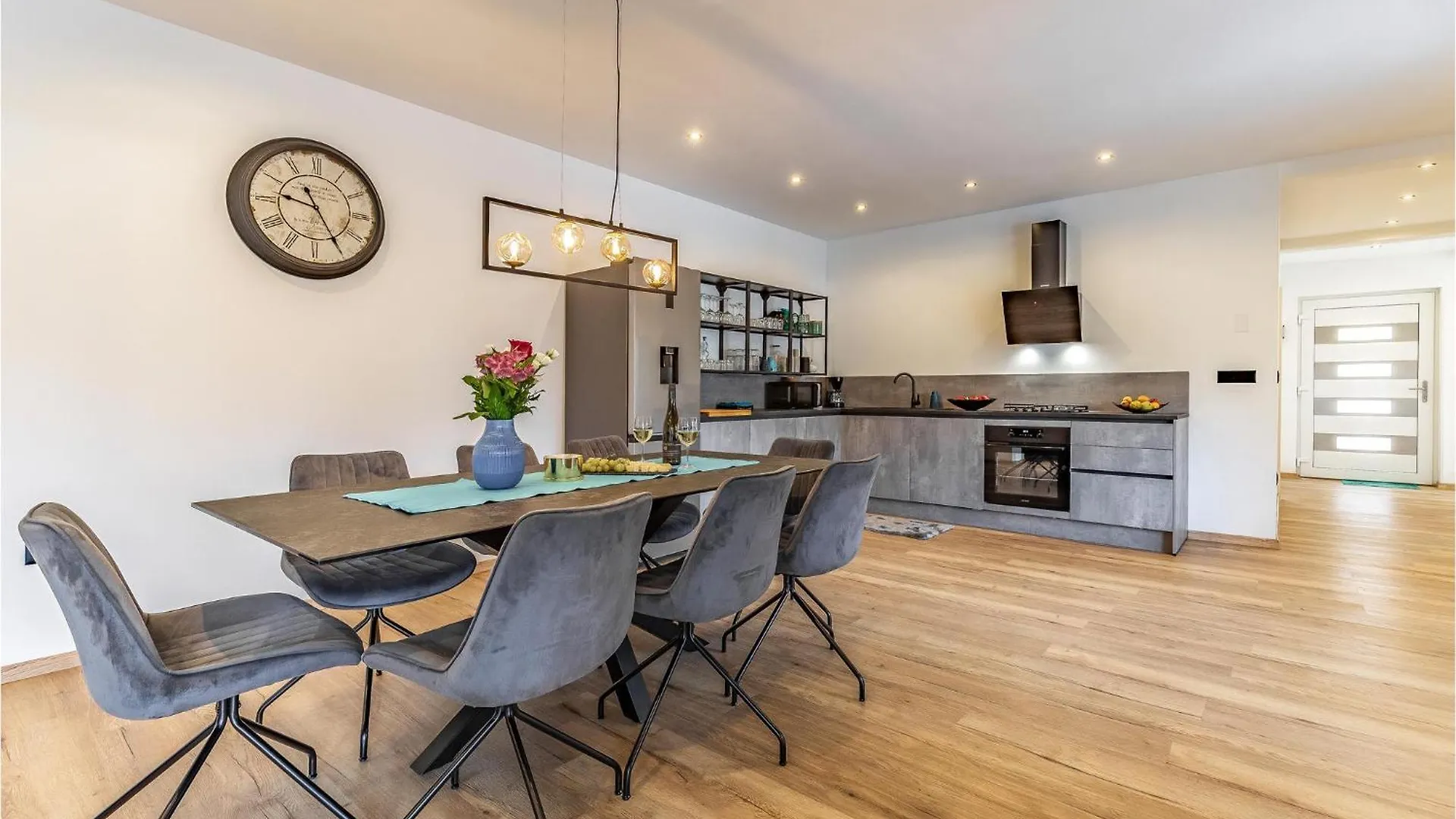 Gorgeous Apartment In Labin With Wifi 라빈